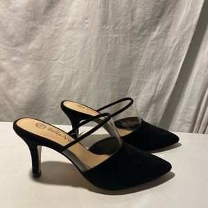 Bella Vita black suede 3” heels slide on shoes size 7,5  NWT